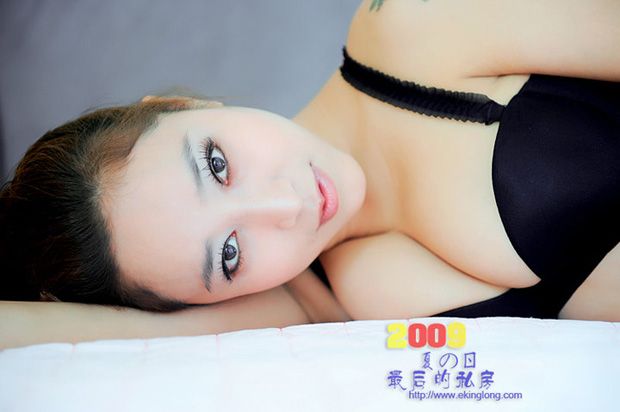 90后美女可人性感私房照(3)