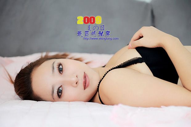 90后美女可人性感私房照(5)