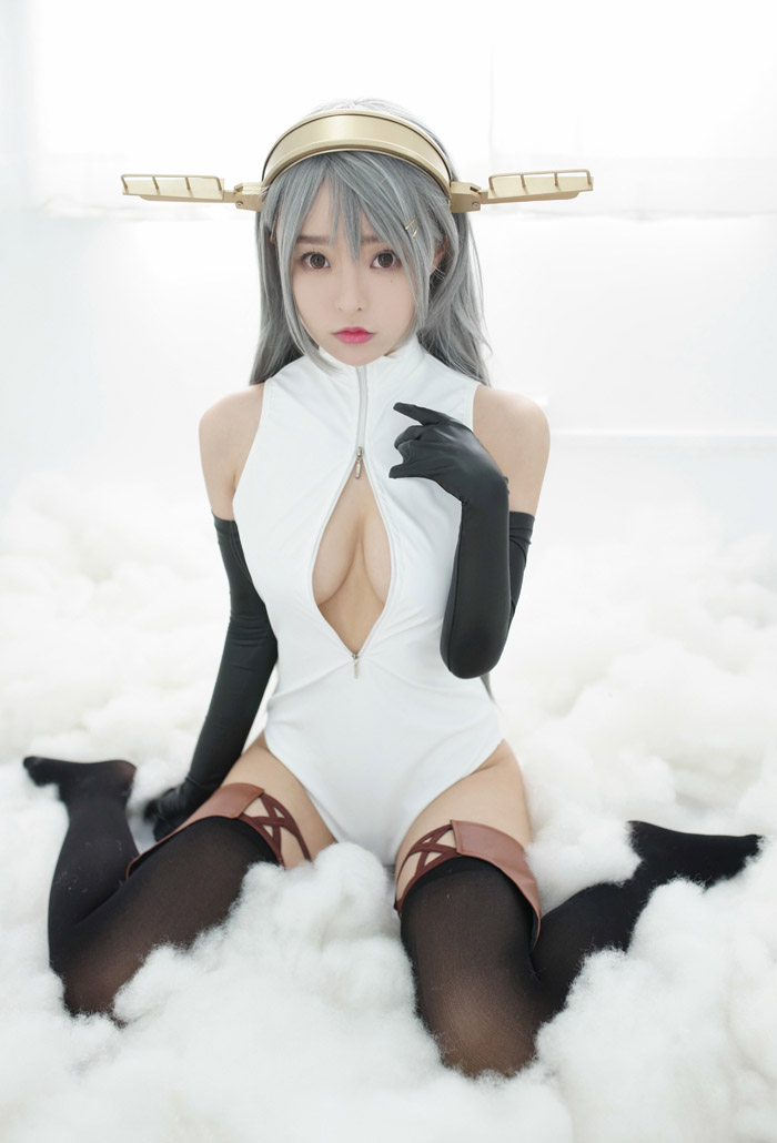 舰娘cosplay柳侑绮大胆开胸泳衣版(1)