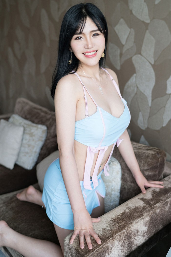 职场女秘刘钰儿性感OL装妩媚妖娆(36)