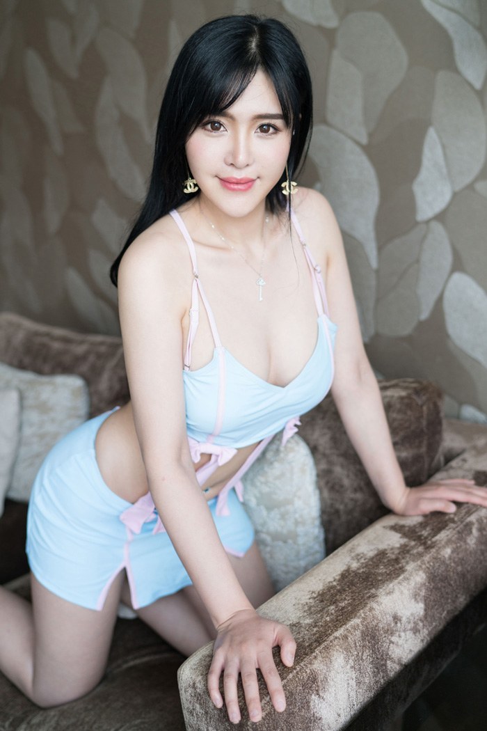 职场女秘刘钰儿性感OL装妩媚妖娆(37)