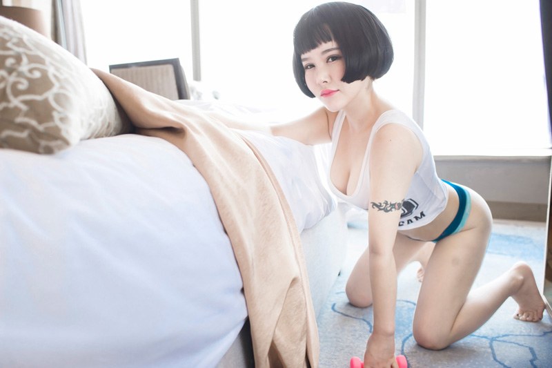 可爱妹子佑熙开胸泳衣秀浑圆美乳(25)