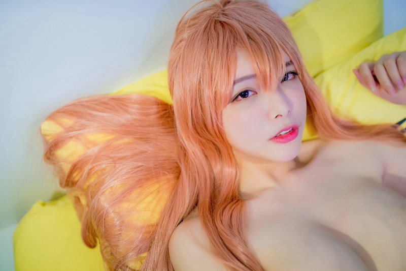 性感尤物夏小秋cosplay秀白嫩豪乳(45)