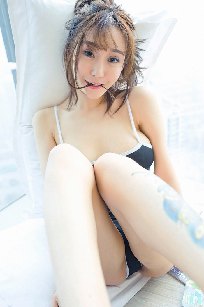 尤果美人顾灿性感比基尼秀白嫩美乳(10)