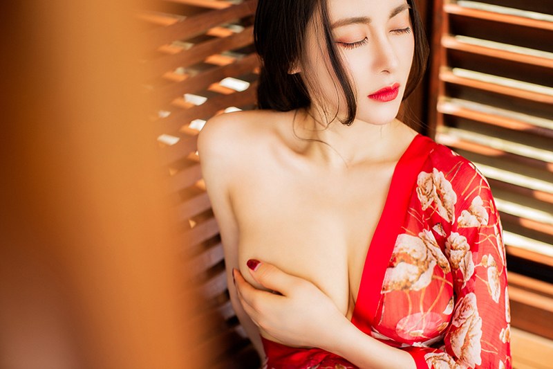 和服女神穆菲菲婀娜身材完美绝伦(37)