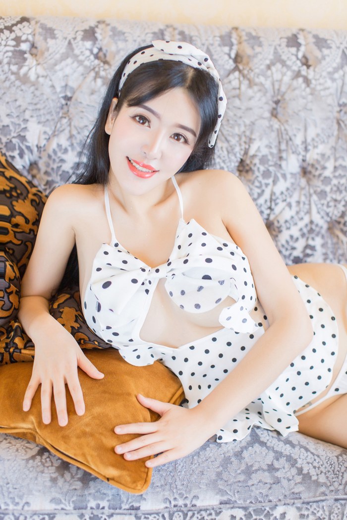 风韵人妻刘钰儿粉纱旗袍难掩丰乳肥臀(17)