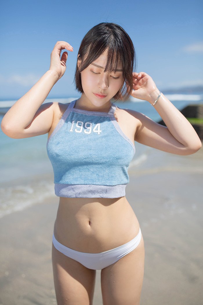 顶级少妇艾莉娇羞欲滴美乳若隐若现(23)