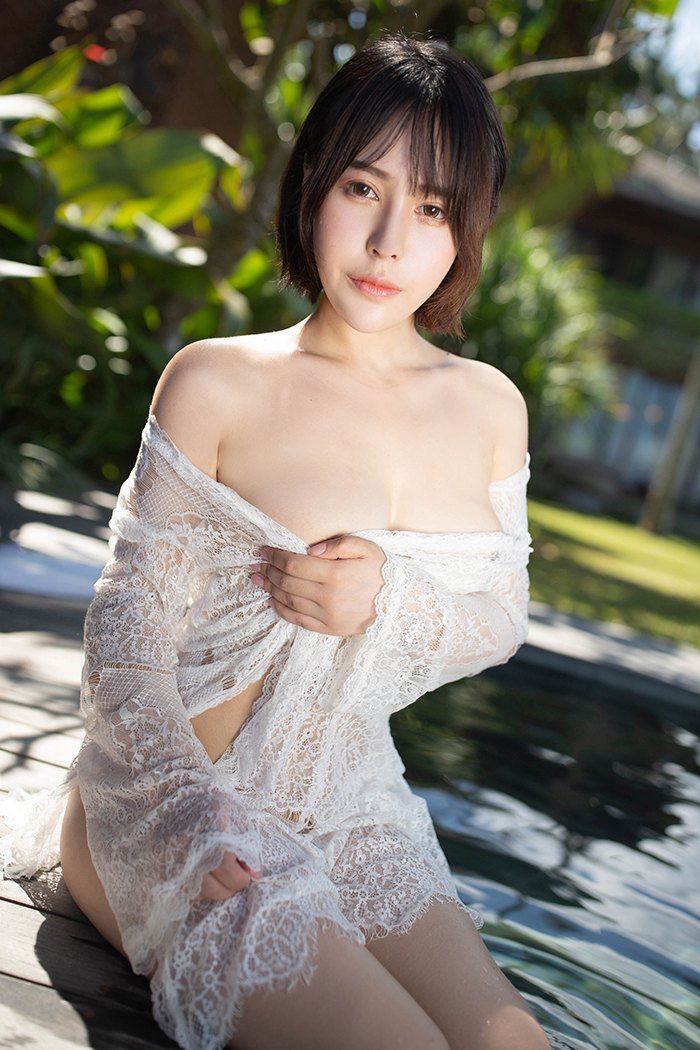 顶级少妇艾莉娇羞欲滴美乳若隐若现(54)